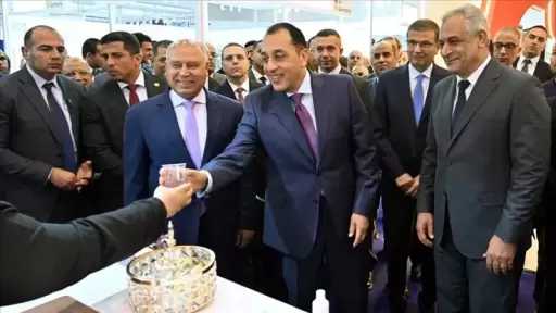 مدبولي: يجب توطين صناعة المهمات والمعدات المُستخدمة في مشروعات مياه الشرب والصرف... مدبولي: يجب توطين صناعة المهمات والمعدات المُستخدمة في مشروعات مياه الشرب والصرف الصحي