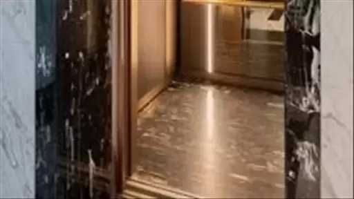 مصرع طفل لم يتجاوز عامه الثاني إثر سقوط أسانسير فوقه داخل برج سكني ببورسعيد
