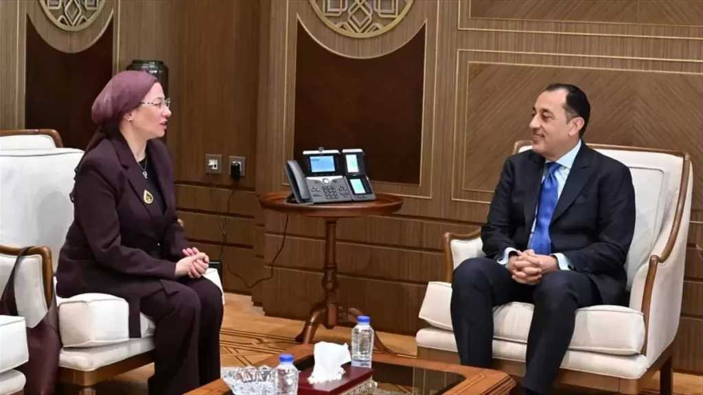 رئيس الوزراء يلتقي وكيلة الأمين العام للأمم المتحدة لبحث جهود مكافحة التصحر عالميا