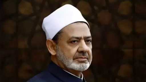 شيخ الأزهر يعزي إسبانيا في ضحايا حادث القطار ويواسي أسرهم