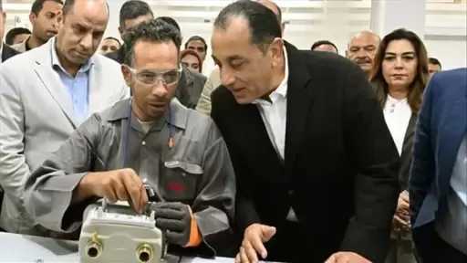 رئيس الوزراء يفتتح مصنع إنتاج وتجميع الطلمبات الرقمية بمحطات الوقود وعدادات الغاز الذكية (EDS)