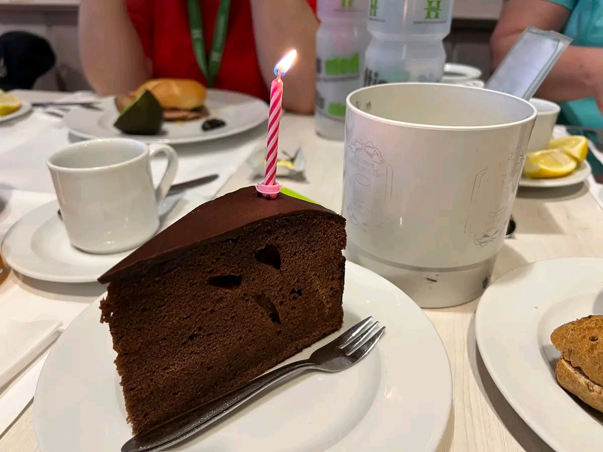 5d19c56c7cd2.jpg